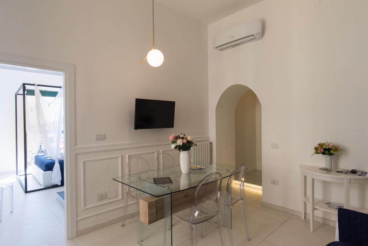 Relais Mareluna - Luxury Apartments Salernes Extérieur photo