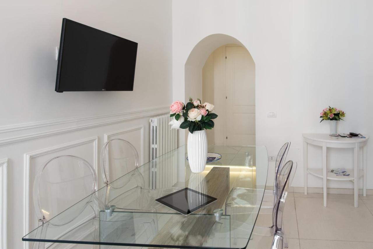 Relais Mareluna - Luxury Apartments Salernes Extérieur photo