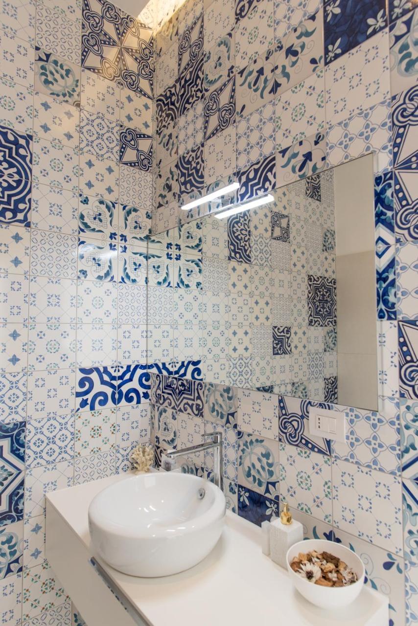 Relais Mareluna - Luxury Apartments Salernes Extérieur photo