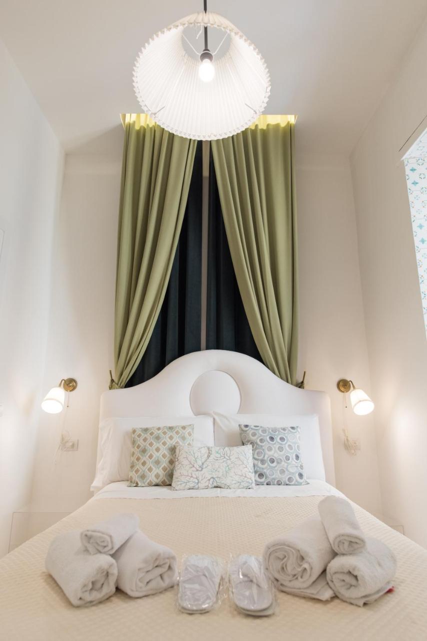 Relais Mareluna - Luxury Apartments Salernes Extérieur photo