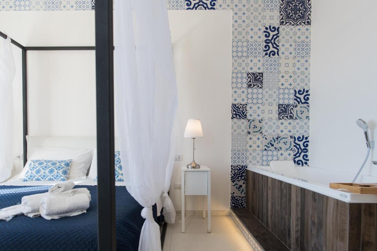 Relais Mareluna - Luxury Apartments Salernes Extérieur photo
